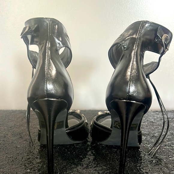 BLACK FAUX LEATHER PUMP, SIZE 7.5, NWOT,METAL HARDWARE AND BUCKLES - Picture 6 of 7